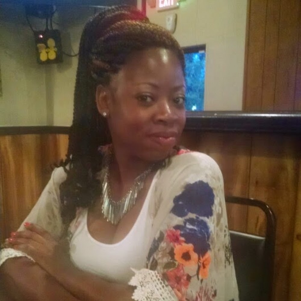 Meet your Posher, Alicia